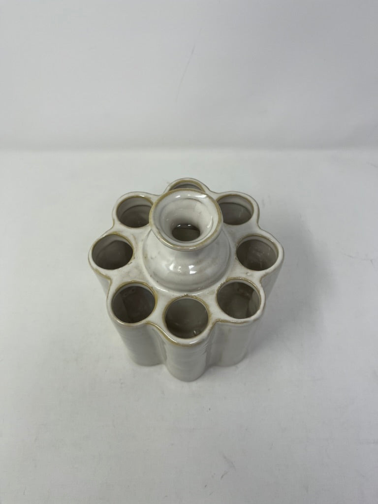 Daisy Wheel Flower Holder