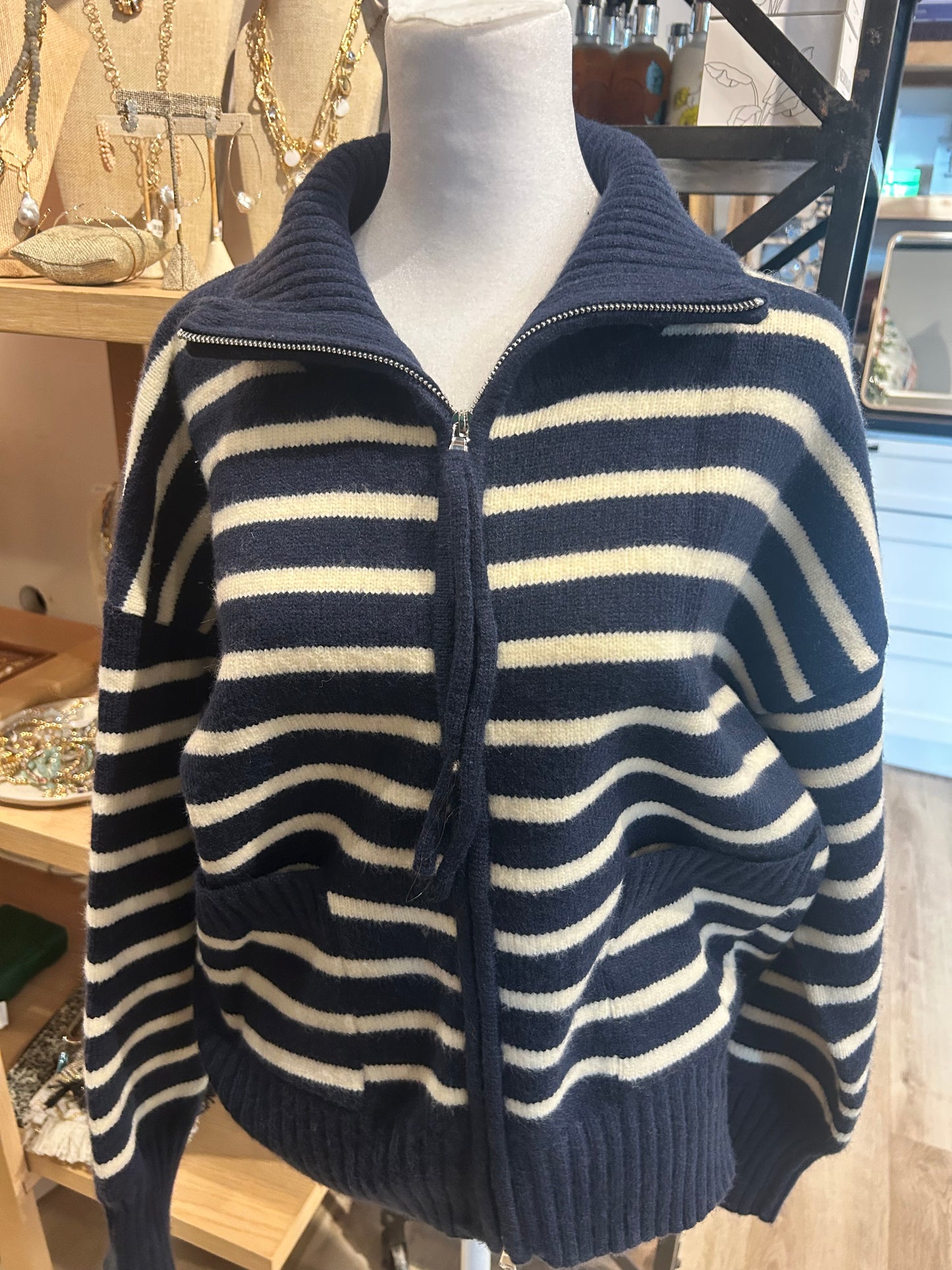 Stripped Zip-up Sweatshirt