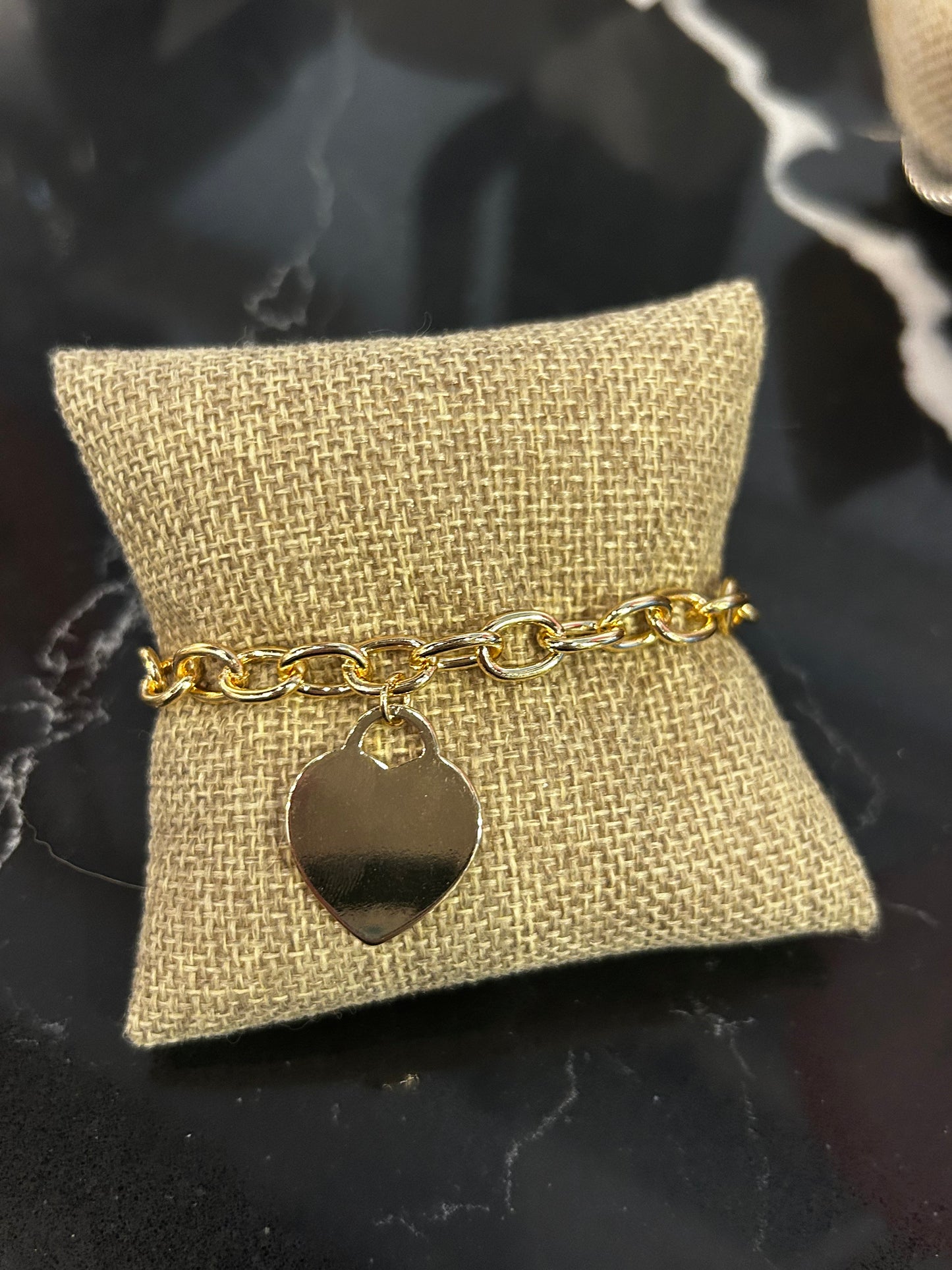 Flat Heart Gold Chain Bracelet