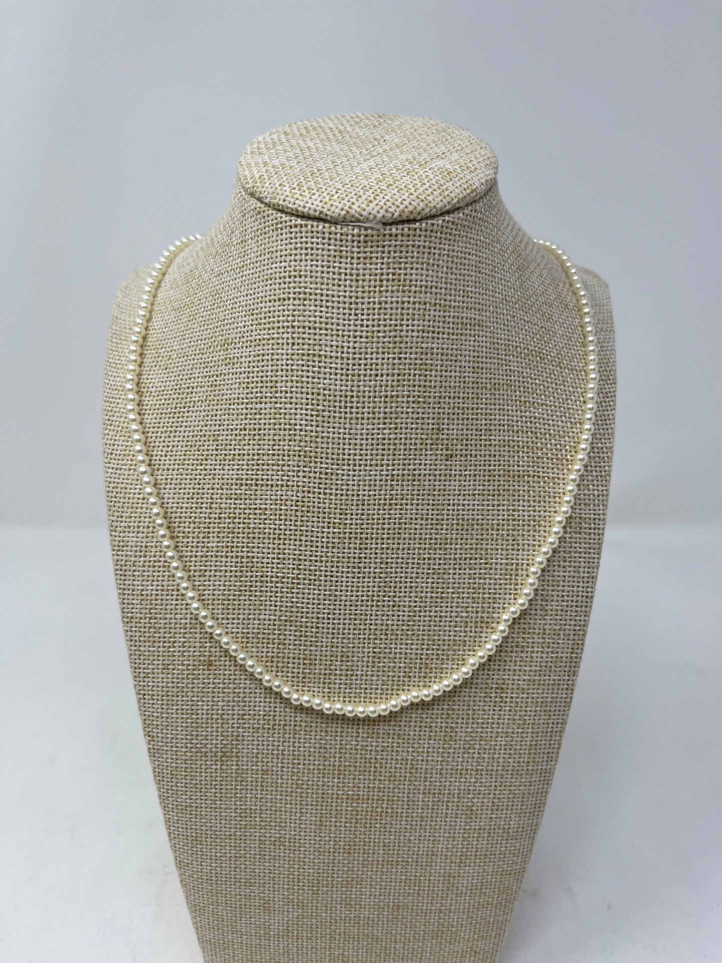 Pearl Beaded Choker Necklace
