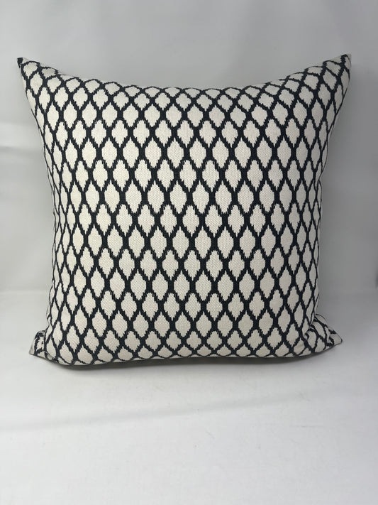 Black Diamond Lattice Pillow (Set of 2)