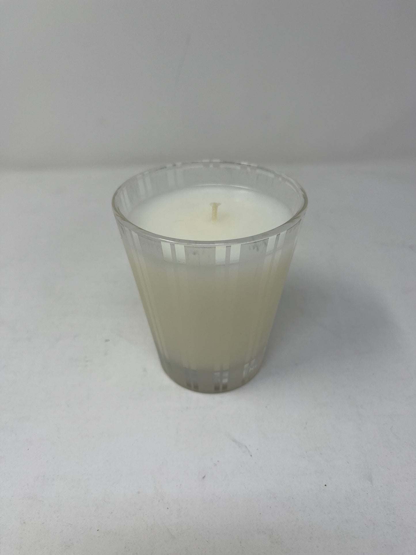 NEST Fragrances Santorini Olive & Citron Classic Candle