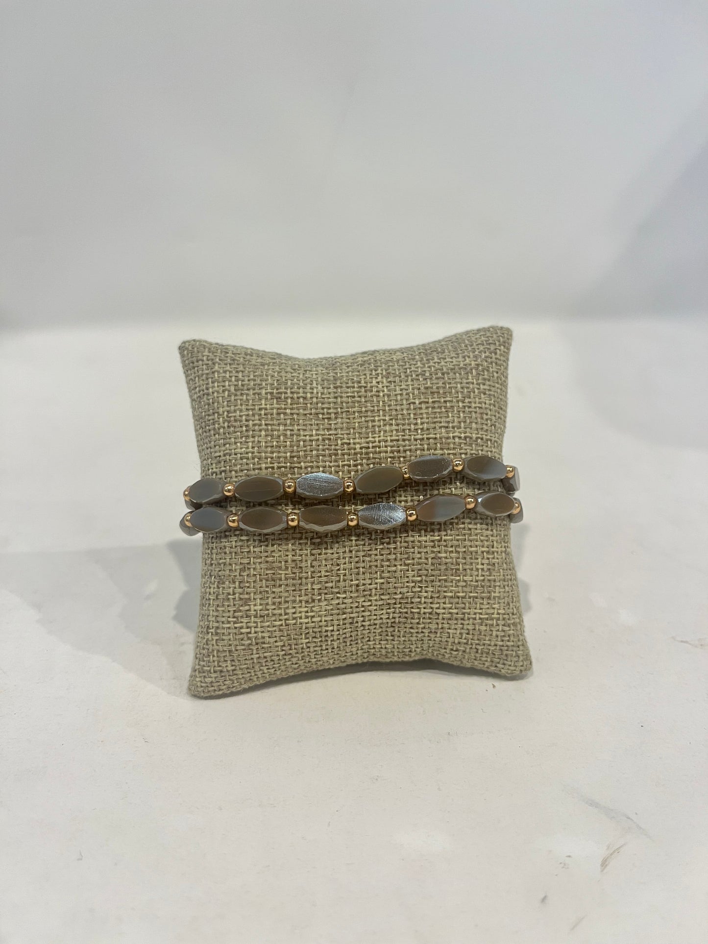 Soft Gleam Beaded Bracelet