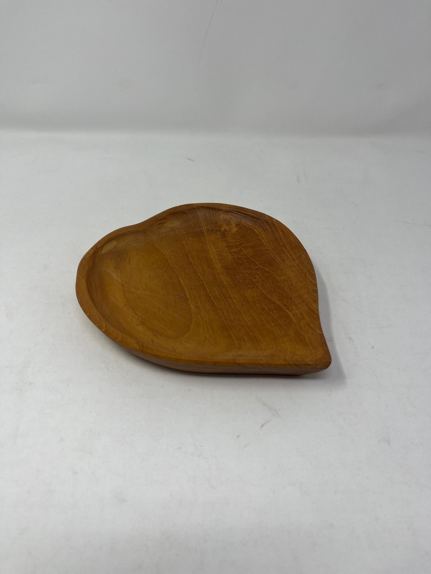 Wooden Heart Shaped Plate (Large)