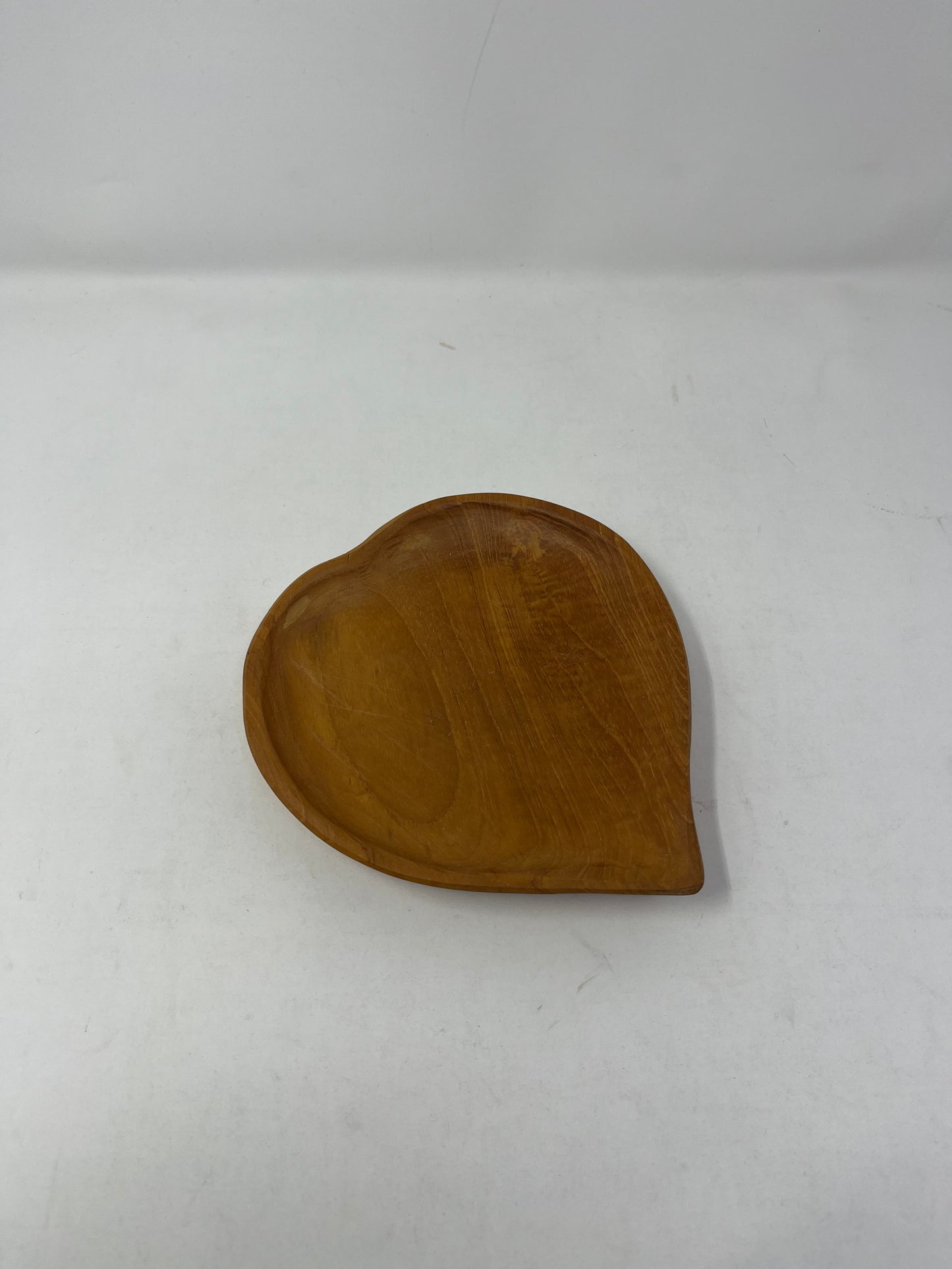 Wooden Heart Shaped Plate (Large)