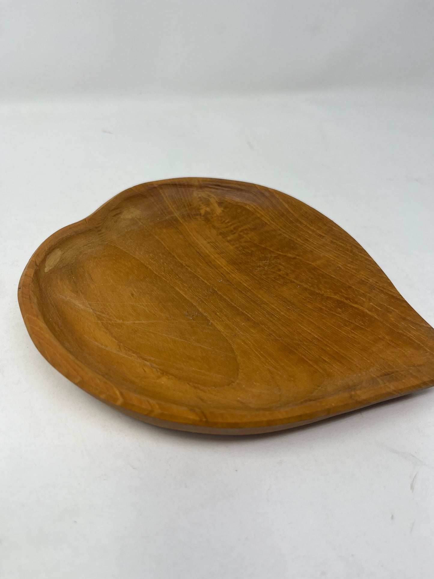 Wooden Heart Shaped Plate (Large)