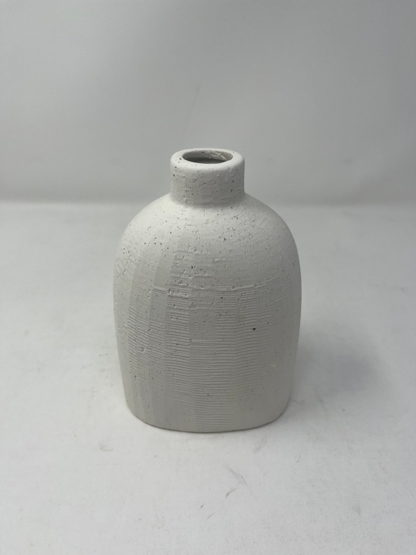 White Sands Spout Vase (Large)
