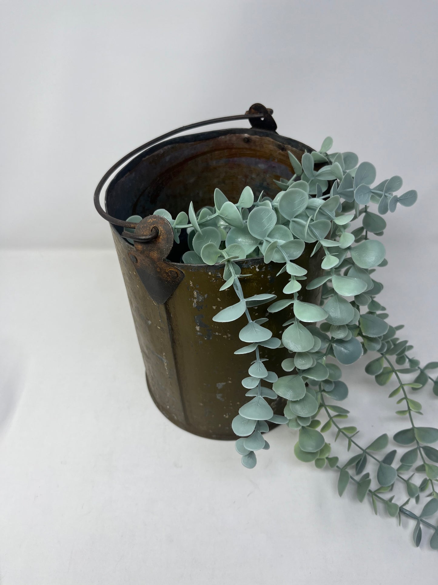 Country Floral Tin