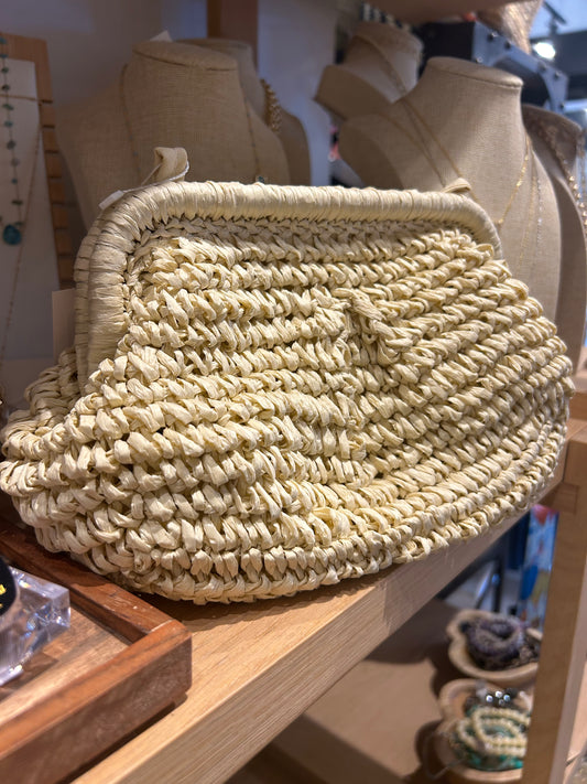 Natural Straw Clutch